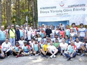 Bakan Müezzinoğlu, Sağlıklı Yaşam İçin Eymir Gölünde Pedal Çevirdi