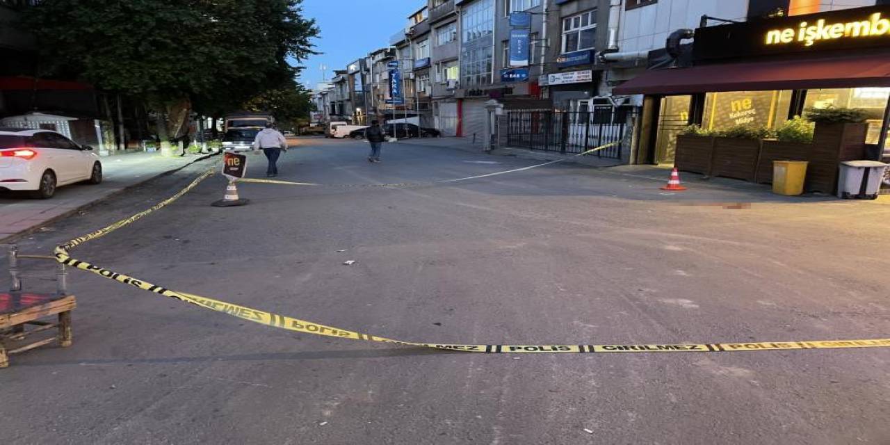 Sokak Ortasında Önce Eski Ortağını Sonra Kendini Vurdu