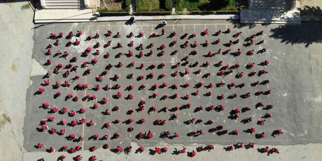 Spor Yaparak Derse Giriyorlar