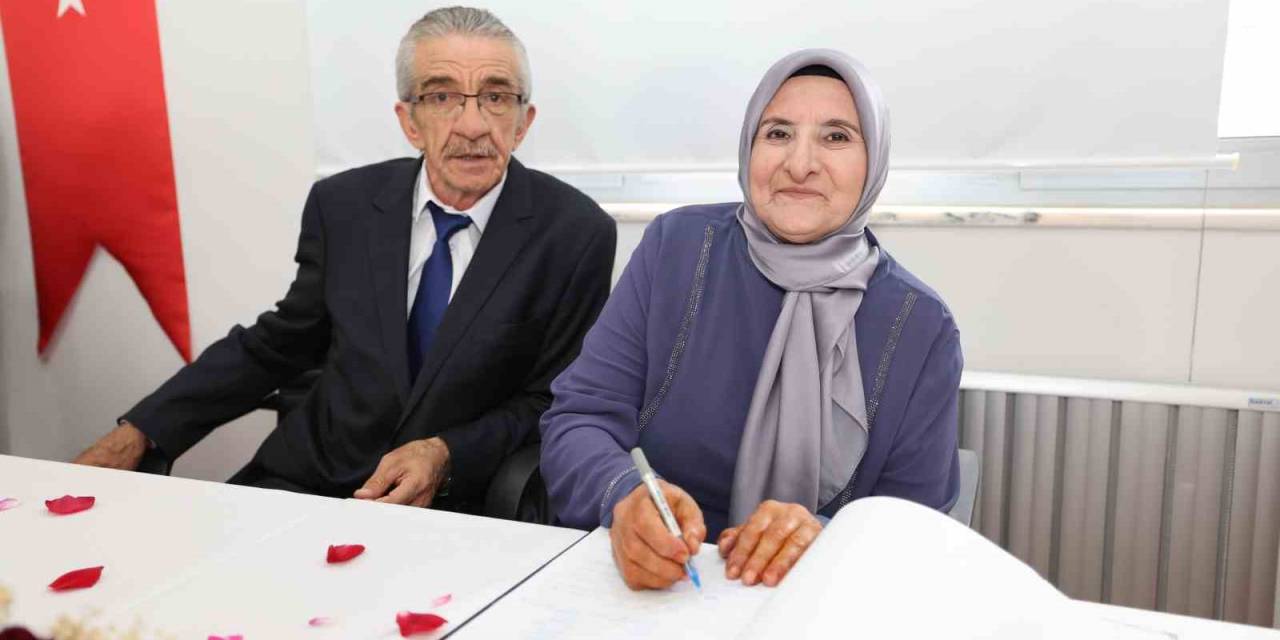 Huzurevinde Tanışıp Dünyaevine Girdiler