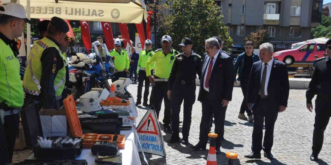 Salihli’de Trafik Haftası Kutlandı