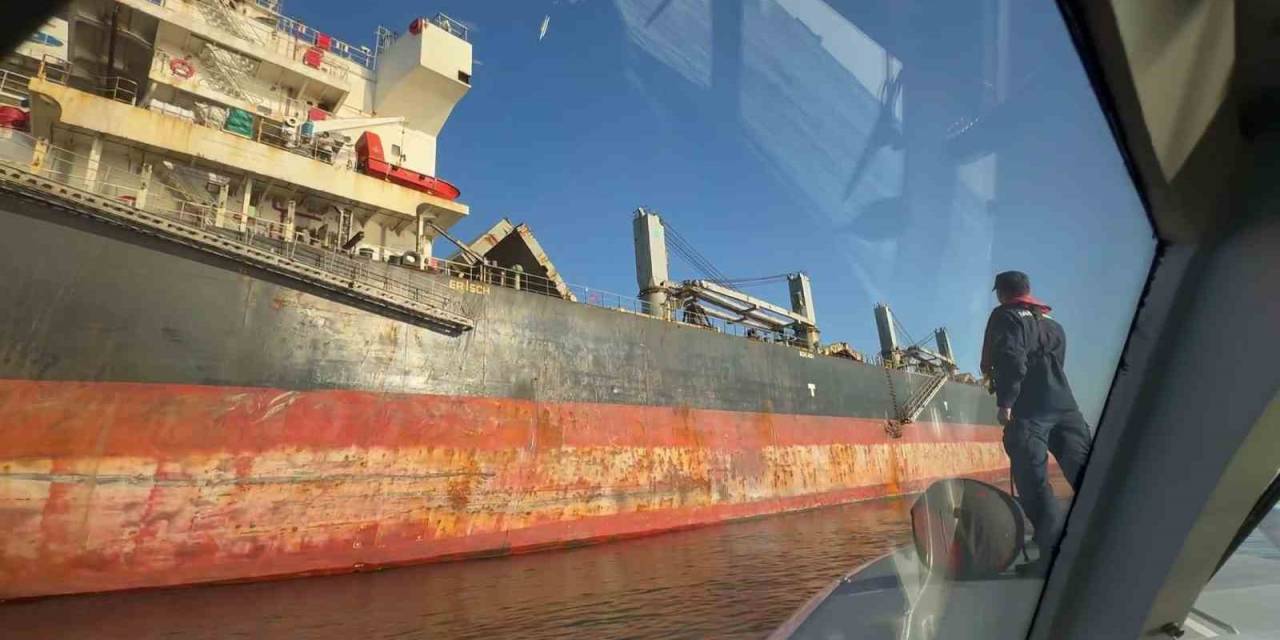 Avcılar Açıklarında Yük Gemisinden Hindistanlı Hastayı Kurtarma Operasyonu