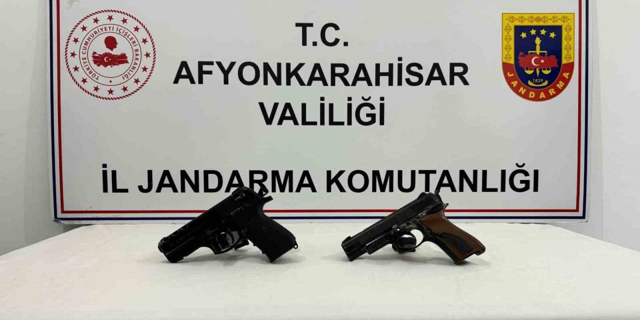 Düğünde Havaya Ateş Açan Muhtar Ve Beraberindekiler Gözaltına Alındı