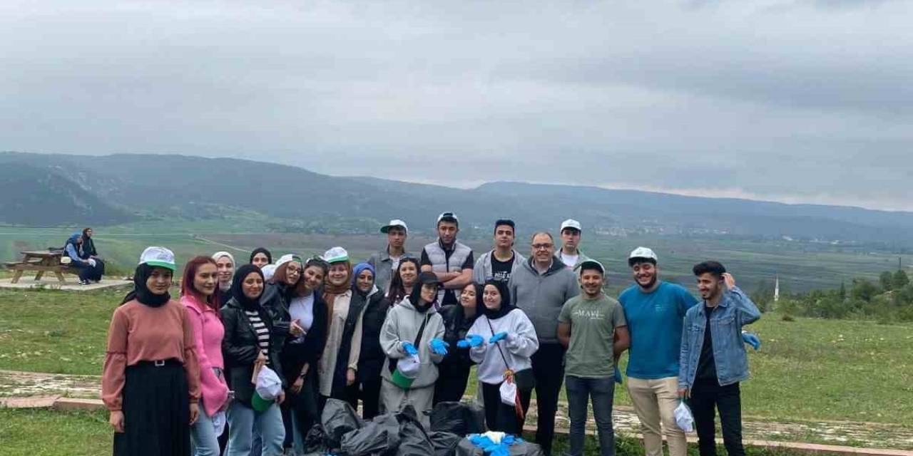 Poşet Poşet Çöp Topladılar