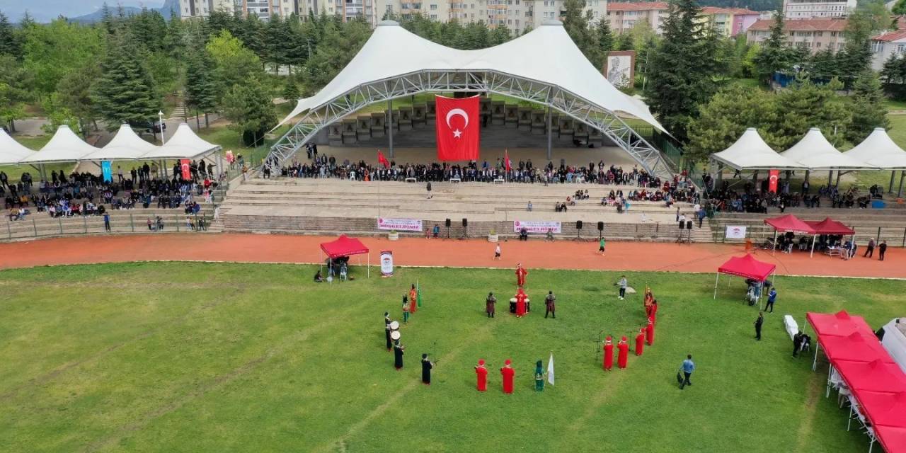 Karakucak Güreş Festivali Renkli Görüntülere Ev Sahipliği Yaptı