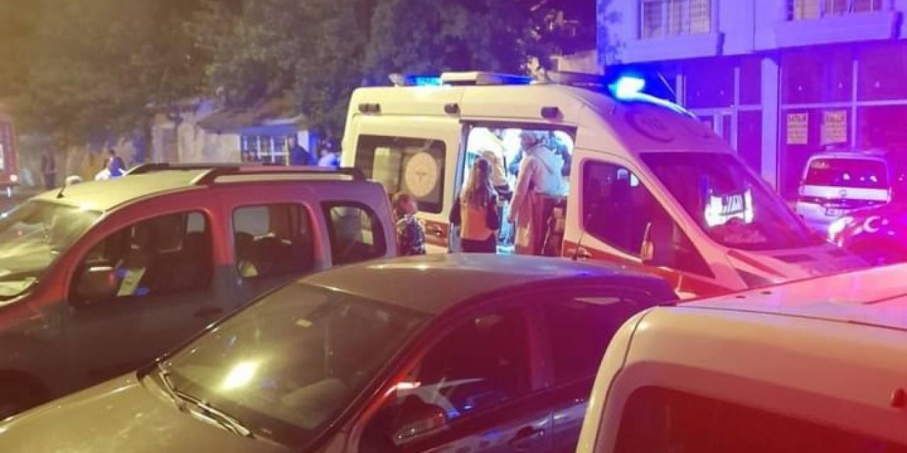 Kırklareli’nde Market Yangını: 3 Kişi Dumandan Etkilendi