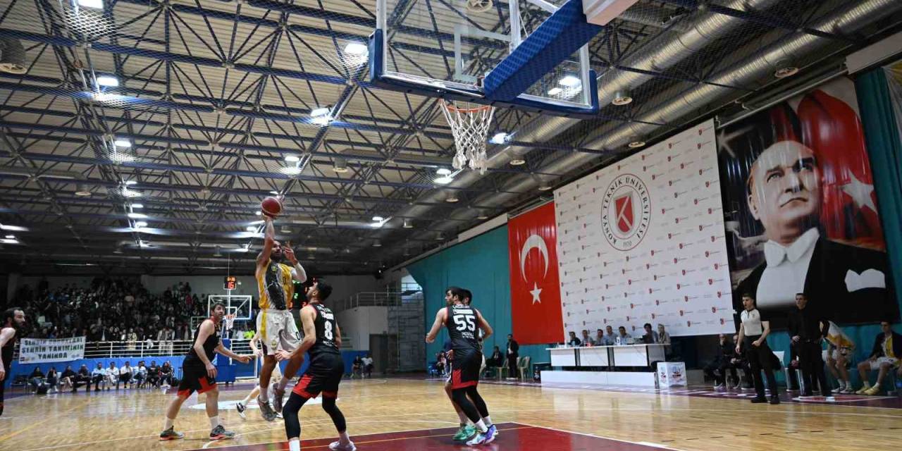 Konya Büyükşehir Belediyespor, Türkiye Basketbol Ligi’ne Yükseldi