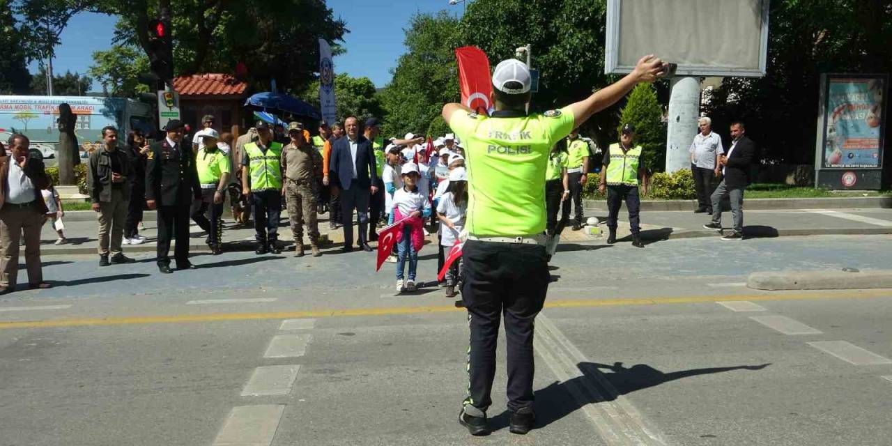 karayolu trafik haftası etkinlikleri menteşede başladı