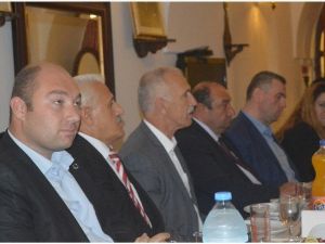 Chp’li Adaylar Tanıtım Yemeğine Katıldı