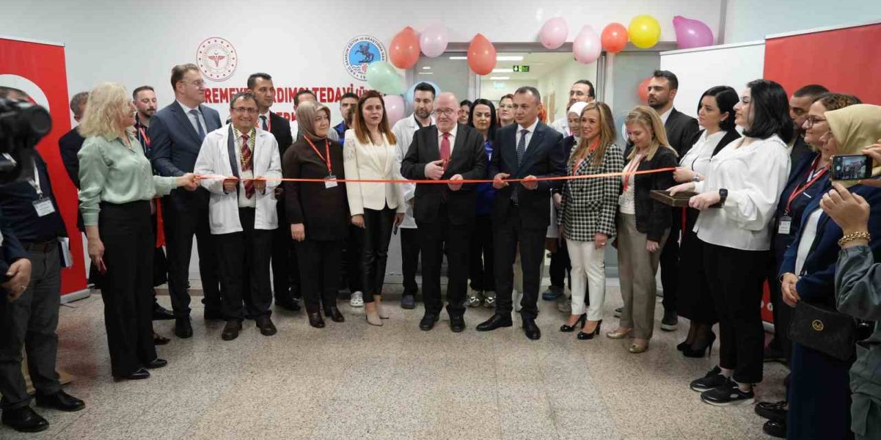 Karadeniz’deki En Büyük Üremeye Yardımcı Tedavi Merkezi Samsun’da Hizmete Girdi