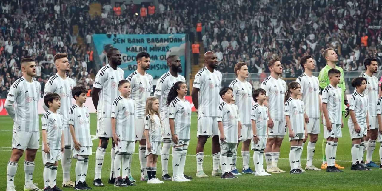 Beşiktaş, Mke Ankaragücü Maçına 2 Değişiklikle Çıktı