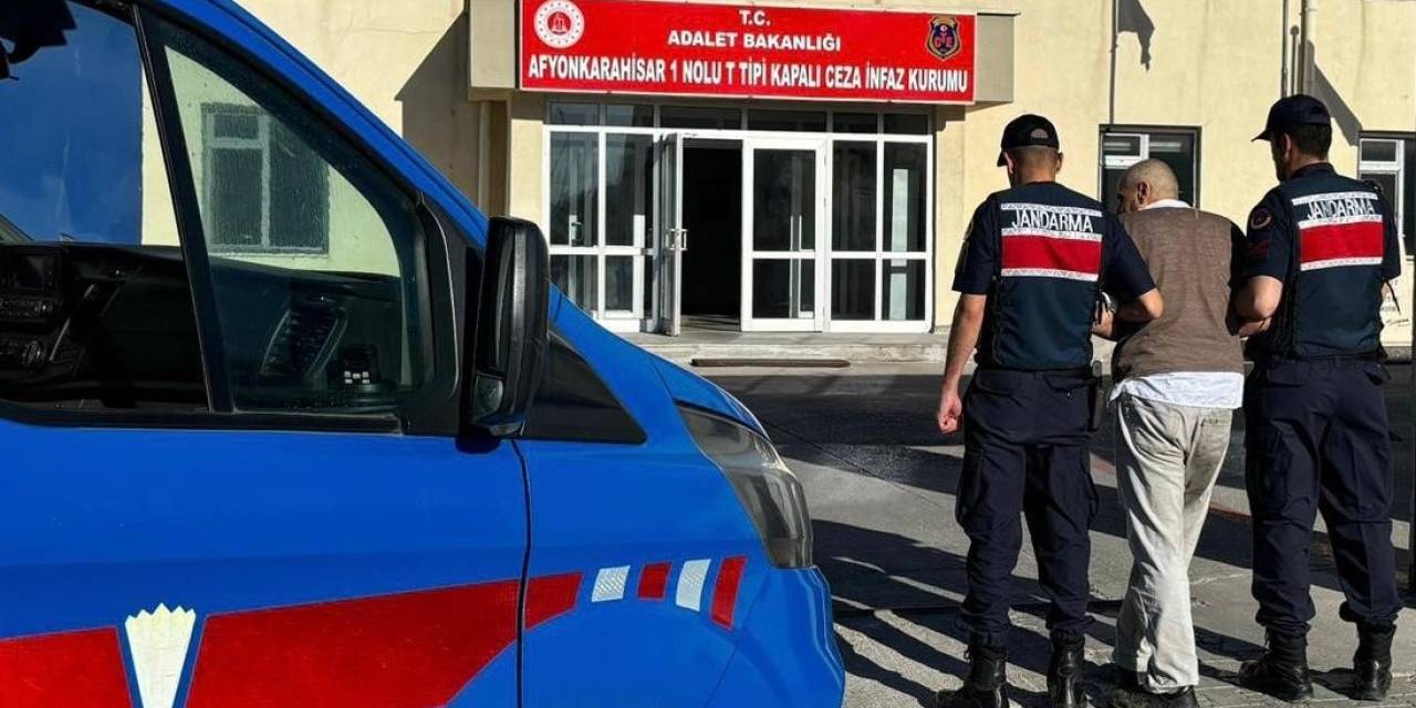 Devriye Gezen Jandarma 23 Yıl 6 Ay Hapis Cezası İle Aranan Şahsı Yakaladı