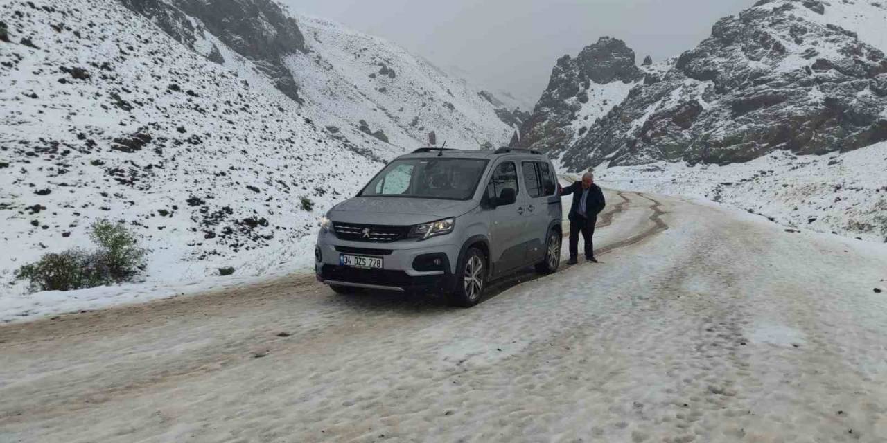 Van’ın Yüksek Kesimleri Mayıs Ayında Kışı Yaşadı