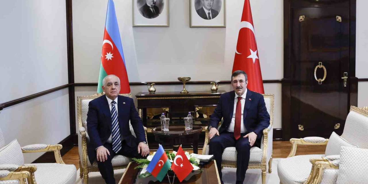 Cumhurbaşkanı Yardımcısı Yılmaz, Azerbaycan Başbakanı Asadov İle Görüştü