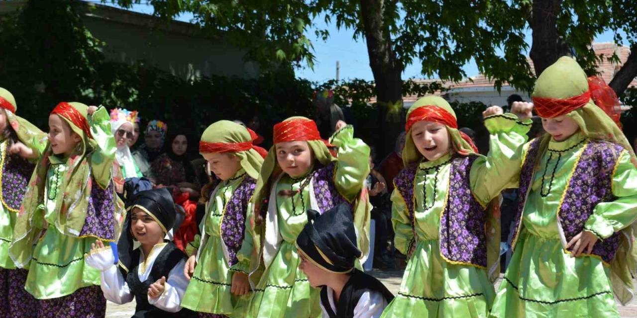 Kulu’da Anaokulu Öğrencilerinden Anneler Günü Etkinliği