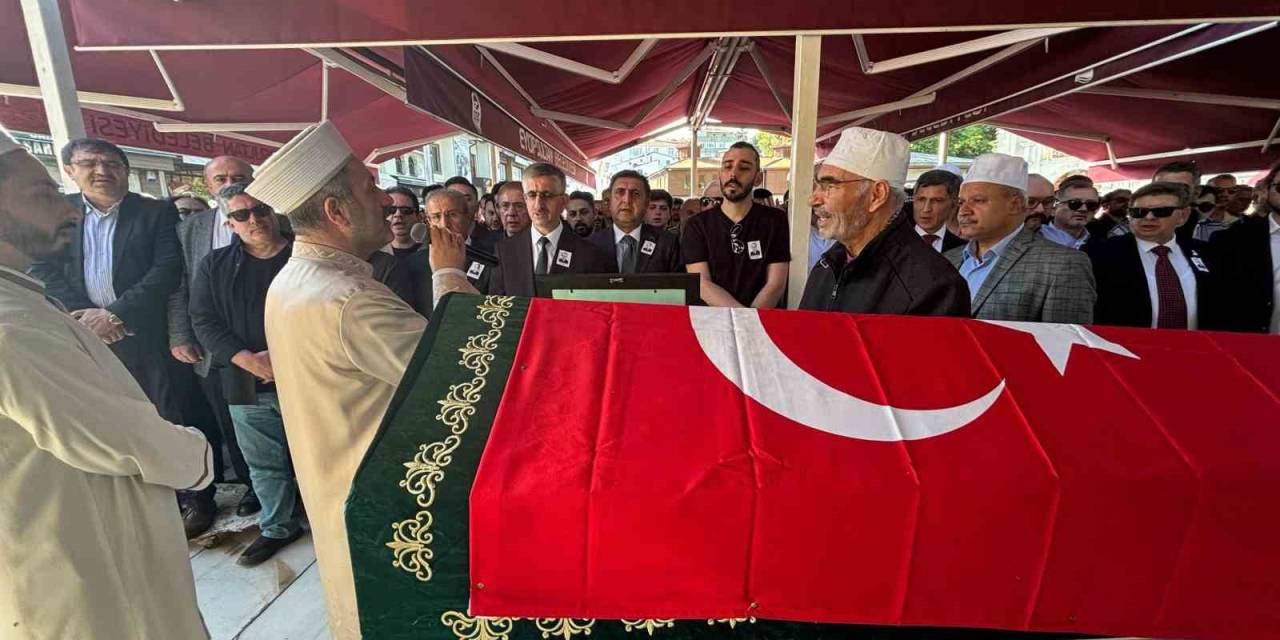 Öğrencisinin Silahlı Saldırısı Sonucu Hayatını Kaybeden Okul Müdürü Son Yolculuğuna Uğurlandı