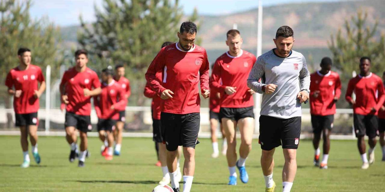 Sivasspor’da Başakşehir Maçı Hazırlıkları Başladı