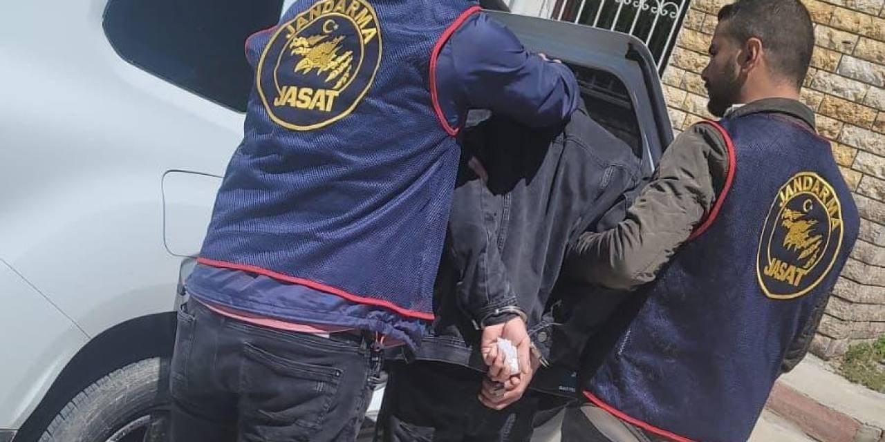 Elazığ’da Hakkında 5 Ayrı Suçtan 27 Yıl Kesinleşmiş Hapis Cezası Bulunan Şahıs Yakalandı