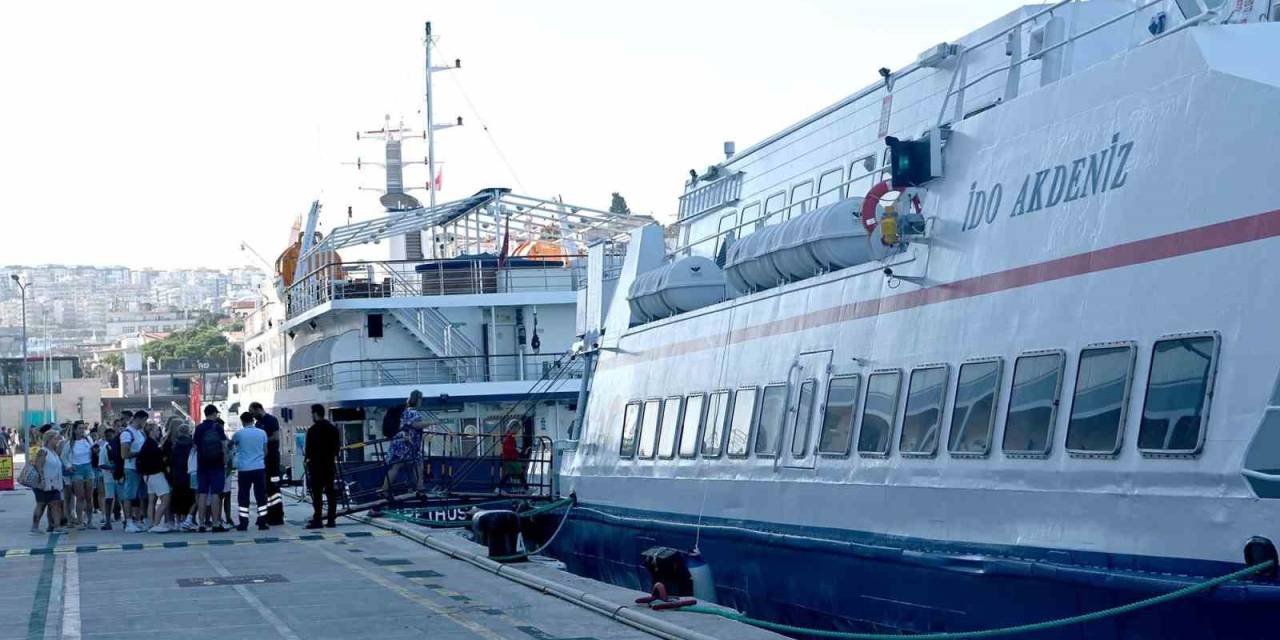 Kuşadası’ndan Sisam’a Olan Feribot Seferlerine Yoğun İlgi