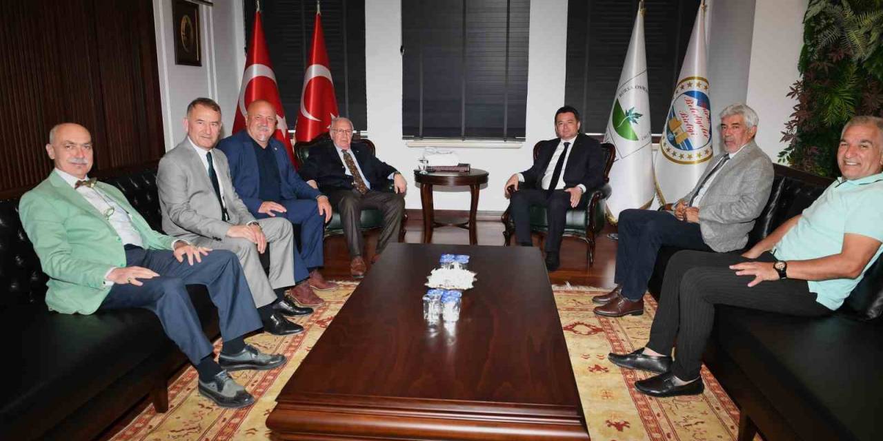 Bursaspor Yönetiminden Başkan Aydın’a Ziyaret