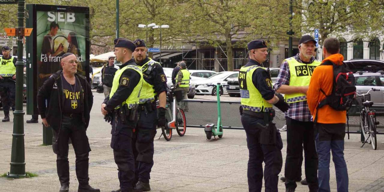 İsveç’te Binlerce Kişi İsrail’in Eurovision’da Yarışmasını Protesto Etti