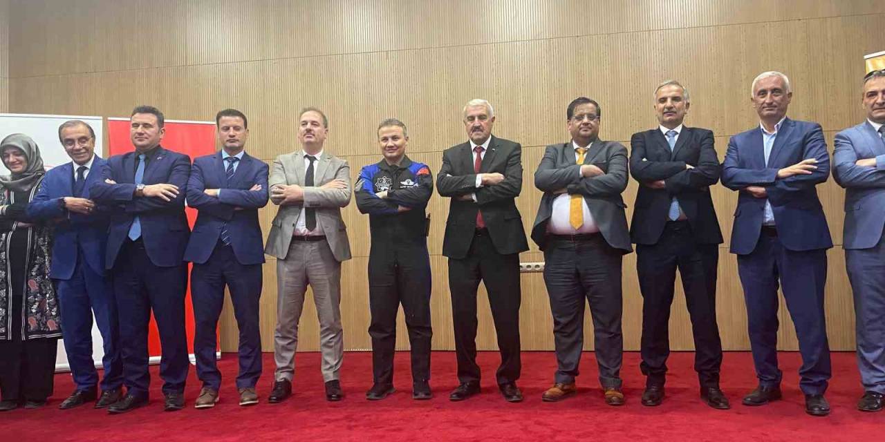 İlk Türk Astronot Alper Gezeravcı Adıyaman’da Öğrencilerle Buluştu