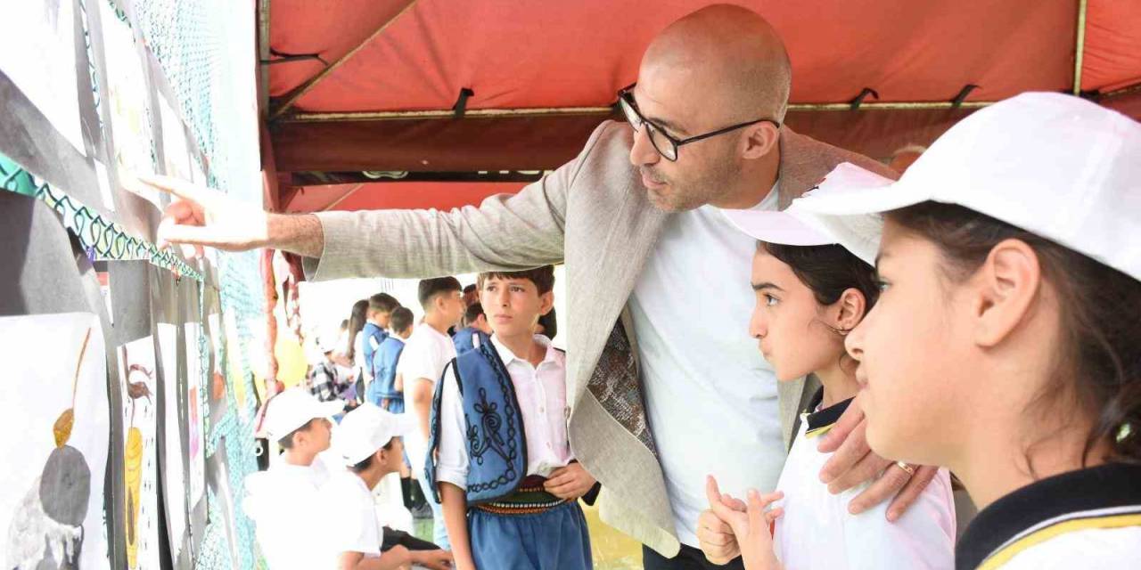 Başkan Zencirci’den Bilim Fuarına Ziyaret