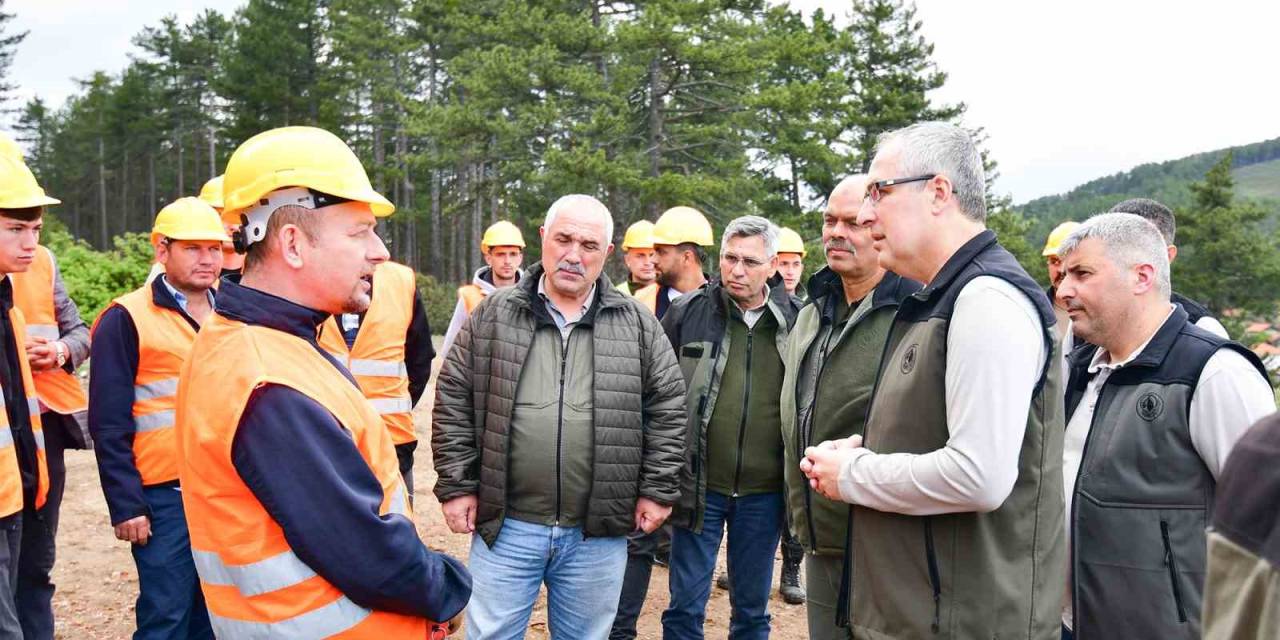 Orman Köylülerine Kabuk Soyma Makinası