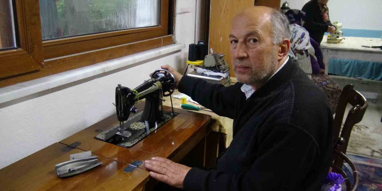 İl İl Gezerek Klasik Dikiş Makinesi Tamiri Yapıyor