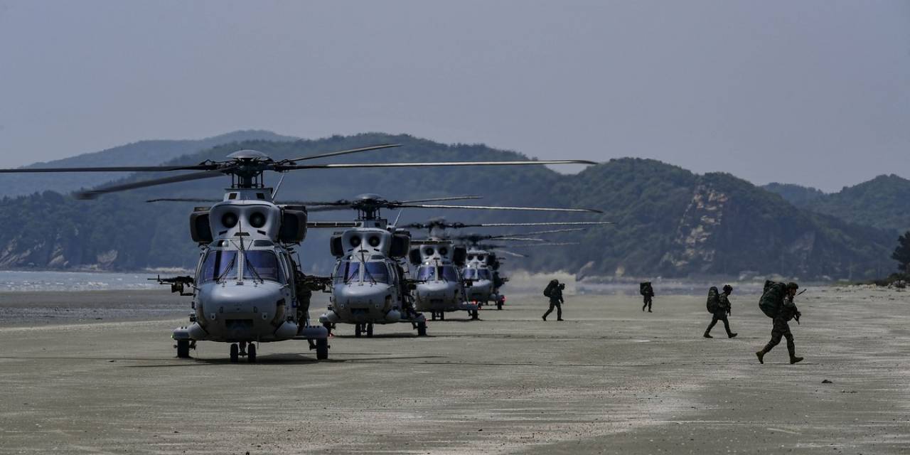 Güney Kore Ordusundan Sarı Deniz’de Askeri Tatbikat