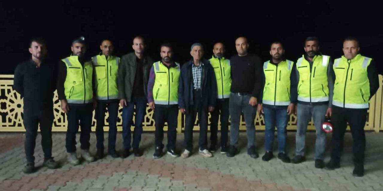 Siirt’te Yabani Ot Toplarken Kaybolan Adam Saatler Sonra Bitkin Şekilde Bulundu