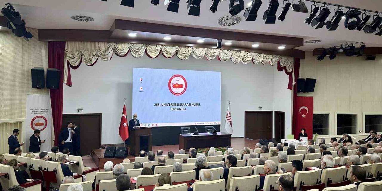 Rektör Çomaklı, Üak Toplantısına Katıldı