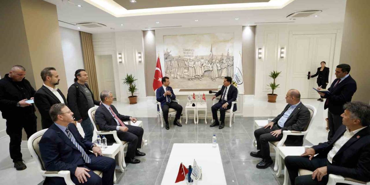 İbb Başkanı İmamoğlu’ndan Esenyurt Belediye Başkanı Özer’e Tebrik Ziyareti