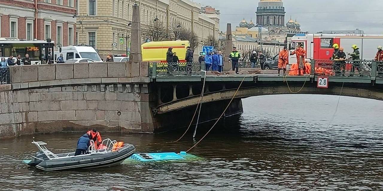 Rusya’da Yolcu Otobüsü Nehre Uçtu: 4 Ölü