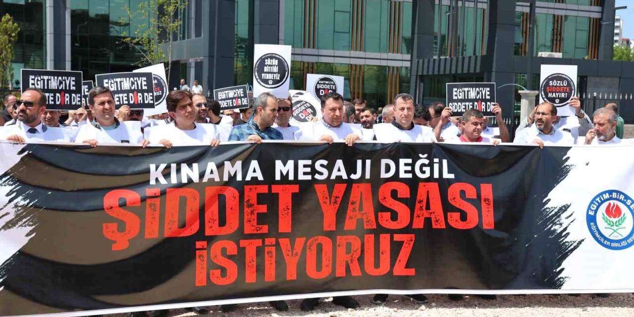 Diyarbakır’da Eğitimciler Kendilerine Yönelik Şiddete Dikkat Çekti