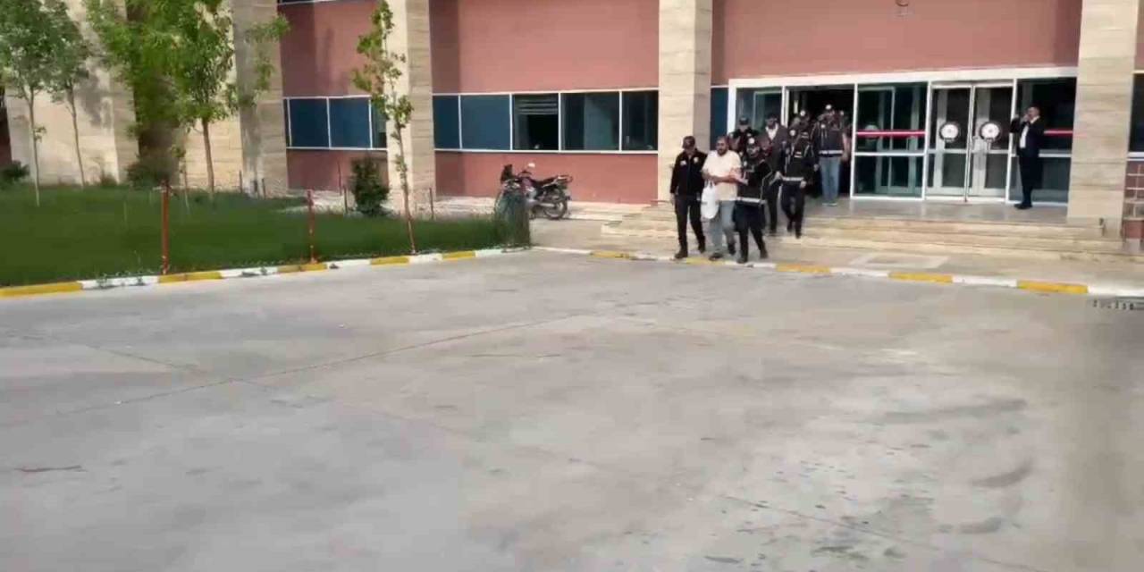 Emeklileri Kredi Vaadiyle Dolandıran Örgüte Operasyon: 8 Tutuklama