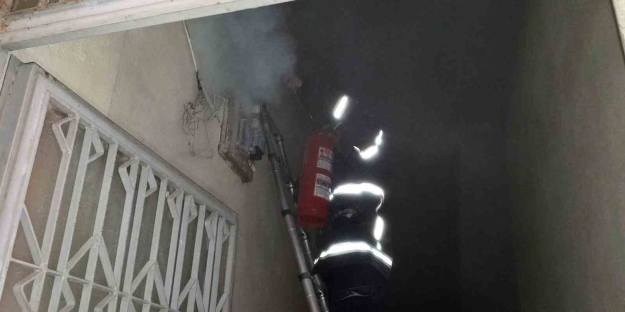 Elektrik Panosunda Çıkan Yangın Korkuttu