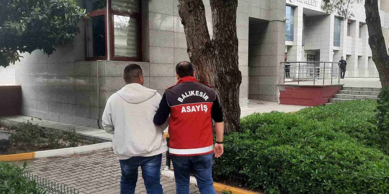 Bıçaklı Saldırıya Uğrayan Kurye Hayatını Kaybetti