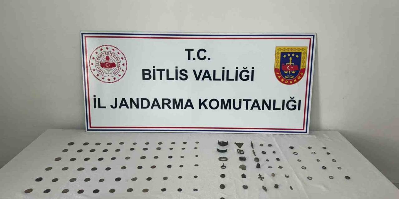 Bitlis’te 131 Parça Tarihi Eser Ele Geçirildi