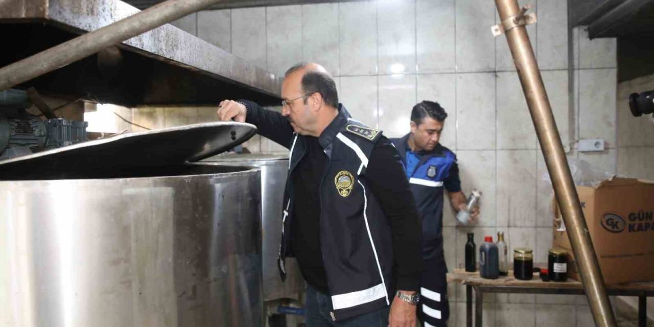 Alanya’da Merdiven Altı Kuru Meyve Ve Pekmez İmalathanesi Mühürlendi