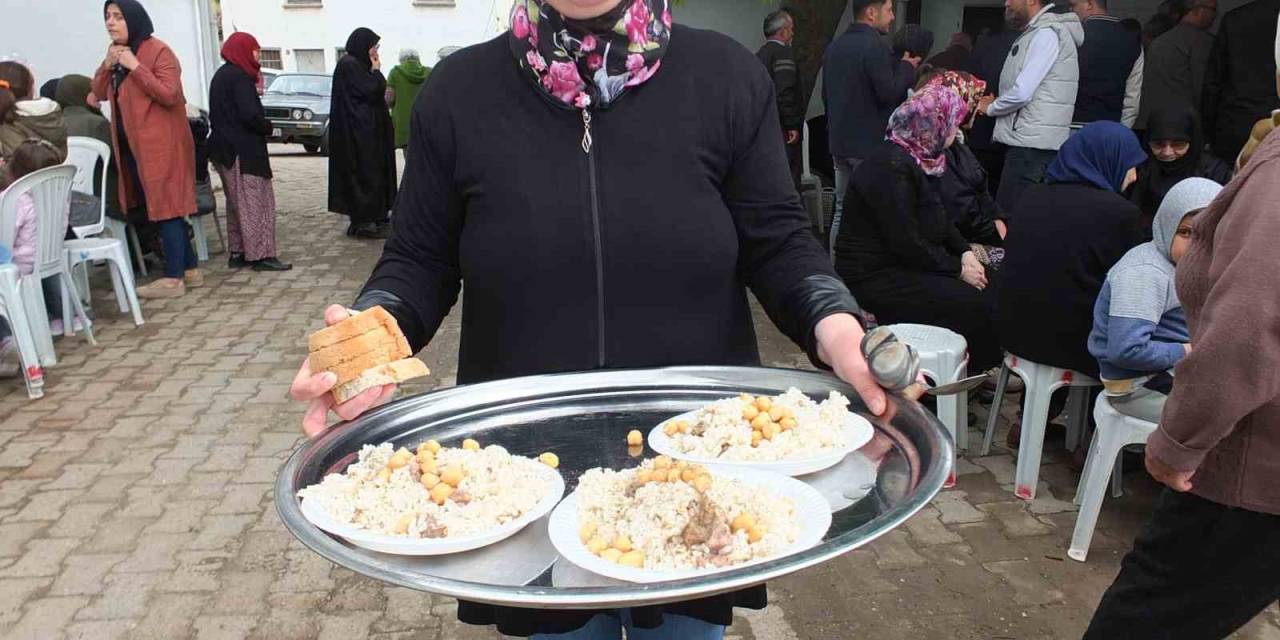 Balıkesir’de Geleneksel Çiftçi Hayrı Yüzlerce Vatandaşı Buluşturdu