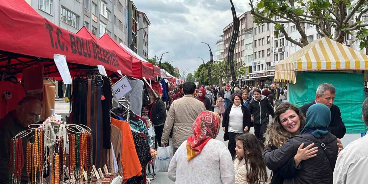 Bolu’nun ‘Babası’ 35’nci Şükran Günlerinde Anıldı: “İzzet Baysal İsmini Bolu’dan Çıkardığımızda Geriye Bir Hiç Kalır”