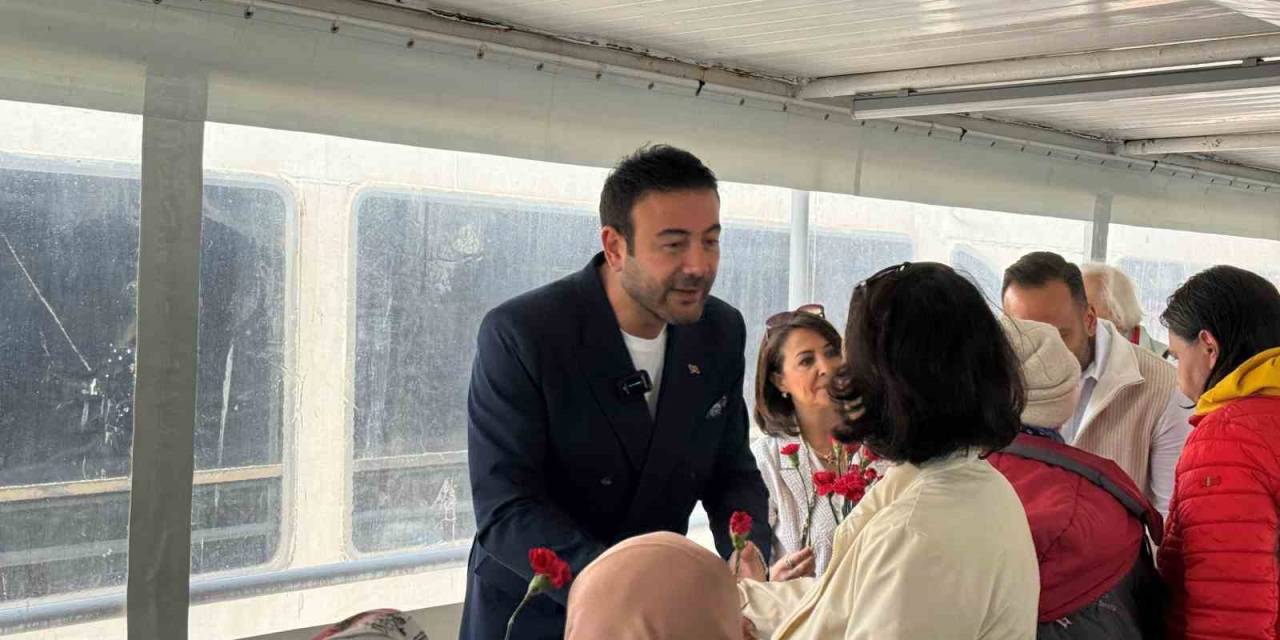 Beşiktaş Belediyesi Anneler Günü İçin Boğaz Turu Düzenledi
