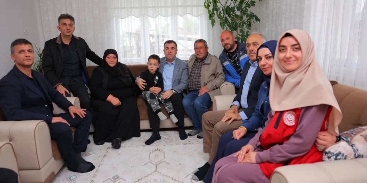 Vali Eldivan, Anneler Gününde Şehit Annelerini Ziyaret Etti