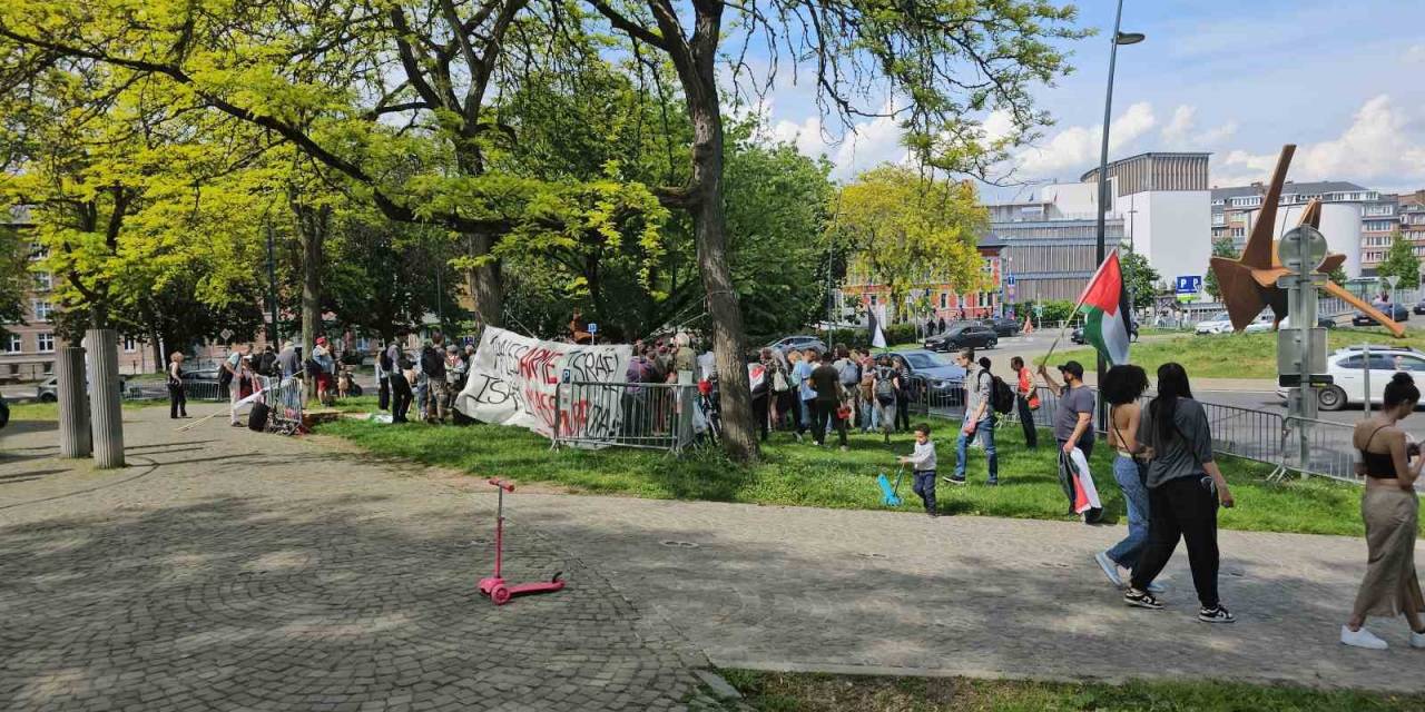 Belçika’da İsrail’e Yapılan Silah Satışı Protesto Edildi