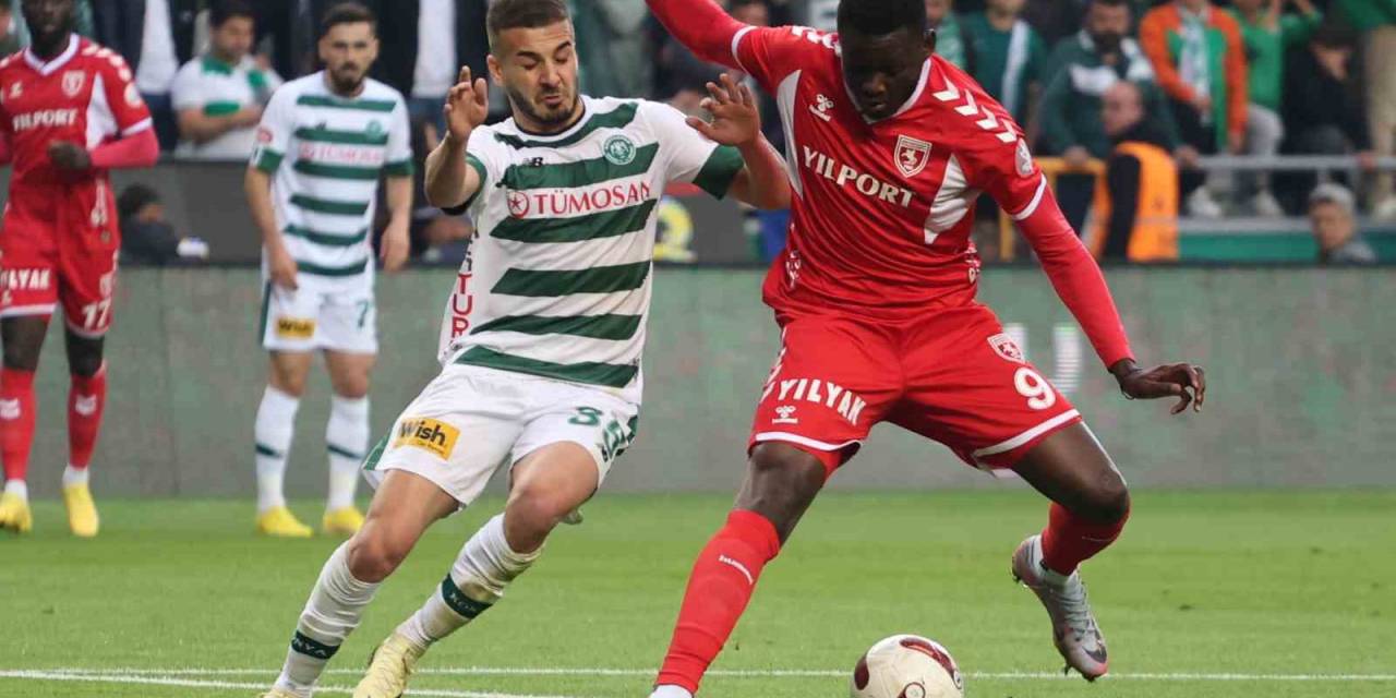 Trendyol Süper Lig: Konyaspor: 3 - Samsunspor: 0 (İlk Yarı)