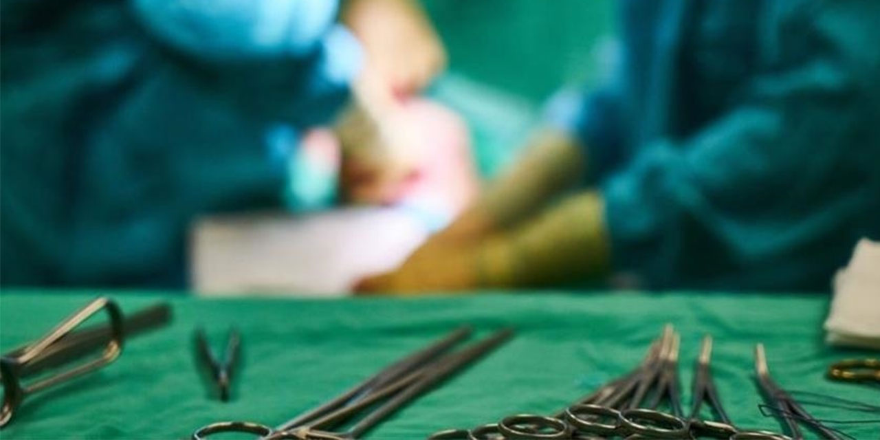 Domuzdan böbrek nakledilen ilk insan hayatını kaybetti