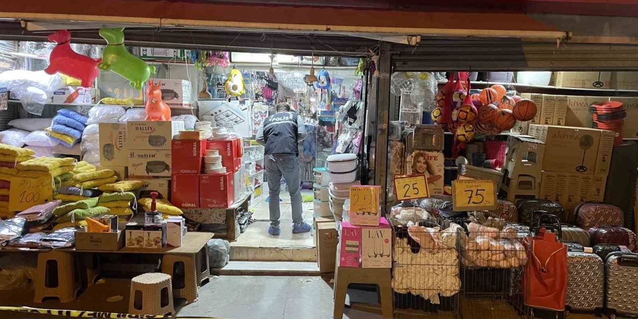 Esenyurt’ta Alışveriş Yapan Çifte Silahlı Saldırı: 1 Ölü, 1 Yaralı