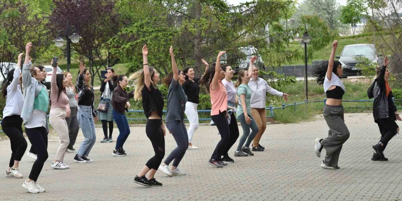 Esogü’de Fiziksel Aktivite Şenliği Düzenlendi