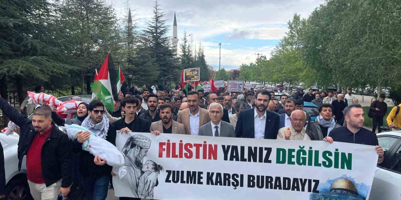 Eskişehir Osmangazi Üniversitesinde Filistin’e Destek Yürüyüşü Gerçekleştirildi